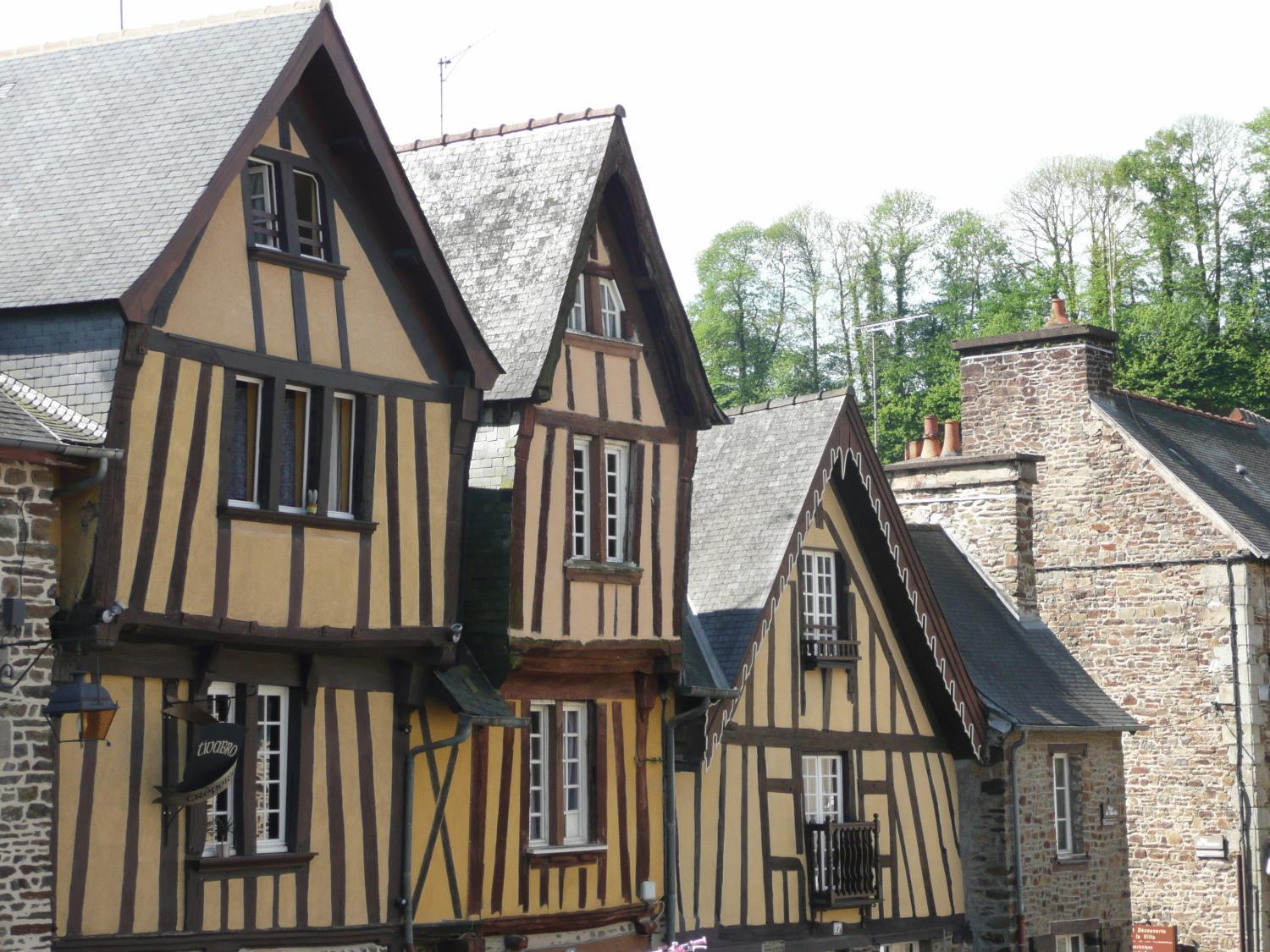Best Western Hôtel Des Voyageurs Fougeres Exterior foto
